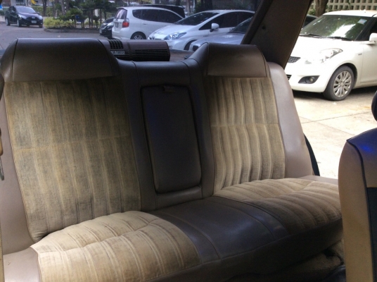 ขายรถ โตโยต้า คราว ปี87 เครื่อง 1JZหัวฉีด 2.5 เกียร์ออโต้ ติดแก๊สLPG ใช้ได้2ระบบ ภายในสวยเดิมๆเบาะหนังแอร์เย็นวิทยุCDพร้อม ตัวถังเดิมสีมีริ้วรอยบ้าง แม็ก15" รถขับดี พร้อมใช้ ภาษี59 ประกันประเภท3 ขายด่วน