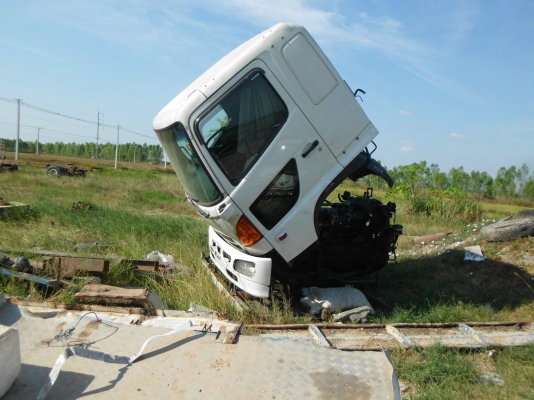 ขายหัวเก๋งรถฮีโน่ พร้อมเครื่อง JO8C (J1) เครื่องแรง เก๋งสวยมาก