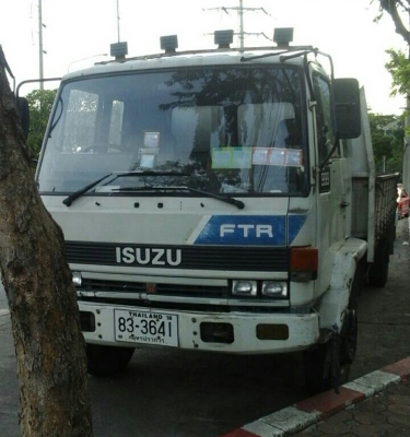 ขาย ราคา 435,000บ หกล้อ อีซูซุ FTR165 พ.เวอร์ ยาง900 ช่วงยาว 7.20ม สภาพดีสวยเดิมๆพร้อมใช้ ทะเบียนพร้อมโอน