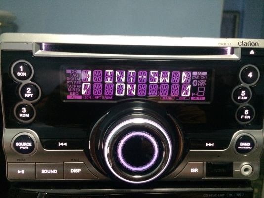 Clarion CX211 USB IPOD MP3 CD AUX ปรีเอ้า2ชุด สีไฟเปลี่ยนได้728โทนสี ลูกเล่นอีกเพียบ มือ2 ญี่ปุ่น