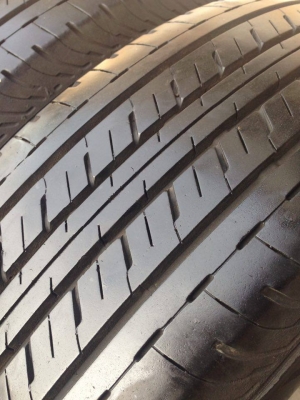 ยาง Bridgstone 215-70-15 ปี 15 ครบชุด 4 เส้น 7000 สภาพสวยๆไม่มีปะไม่บวมดอกยางเหลือเยอะวิ่งใด้อีกนานค่ะ ยาง Bridgstone 215-70-15 ปี 15 ครบชุด 4 เส้น 7000 สภาพสวยๆไม่มีปะไม่บวมดอกยางเหลือเยอะวิ่งใด้อีกนานค่ะ
