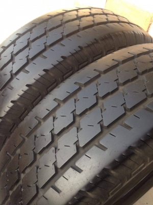 ยาง Bridgstone 205 R 14 ปี 14 2 เส้น สภาพสวยๆไม่ปะไม่บวมดอกยางเหลือเยอะวิ่งใด้อีกนาน