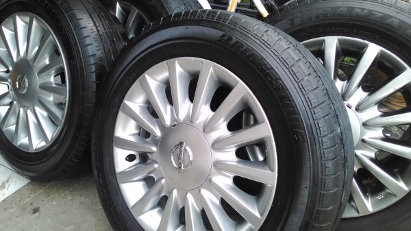 ขายล้อ Nissan Teana พร้อมยาง 1 ชุดมี 5 เส้น