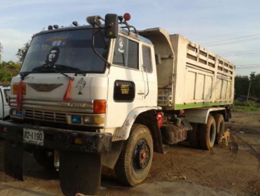 ขาย 227ดั้ม แม่ลูก รถบ้านแท้ แถมกล่องใส่อ้อยให้ด้วยครับ