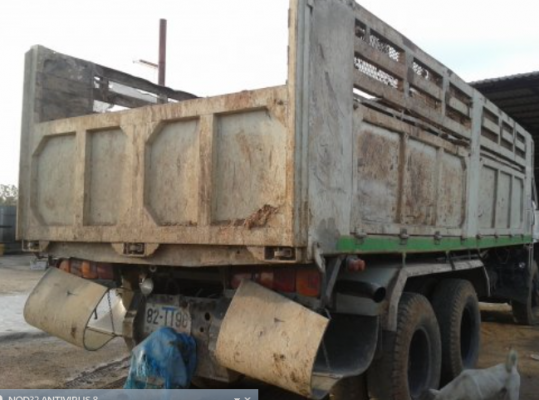 ขาย 227ดั้ม แม่ลูก รถบ้านแท้ แถมกล่องใส่อ้อยให้ด้วยครับ