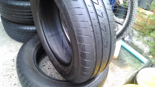 ขายยาง Bridgestone Ecopia EP200 215/60 R16 ปี 4113 1 คู่