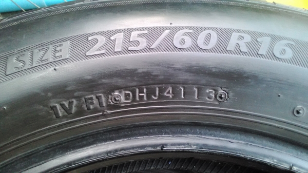 ขายยาง Bridgestone Ecopia EP200 215/60 R16 ปี 4113 1 คู่