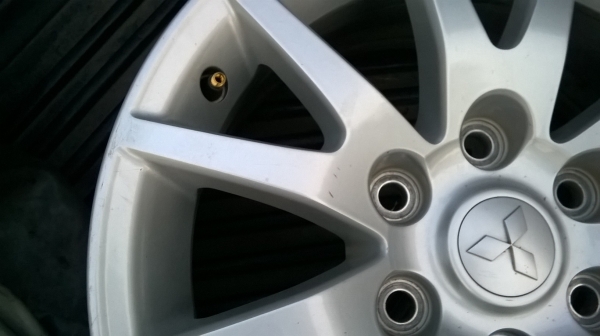 แม็กเดิมปาเจโร่ 17 6รู ตามสภาพเดิมๆ 5500บาท