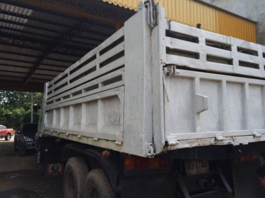 10 ล้อ เพลาเดียว 168 แรง ISUZU หัวเจวางเครื่อง EH700 คัสซี 3087132