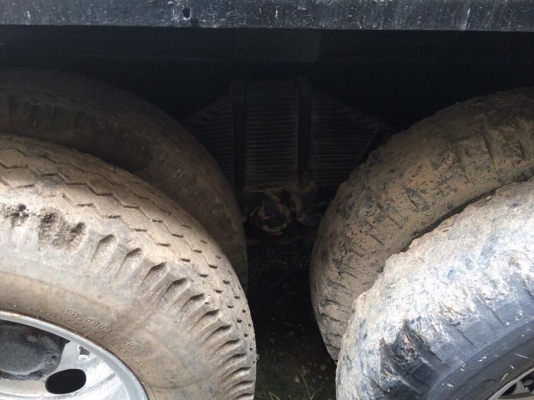 10 ล้อ เพลาเดียว 168 แรง ISUZU หัวเจวางเครื่อง EH700 คัสซี 3087132