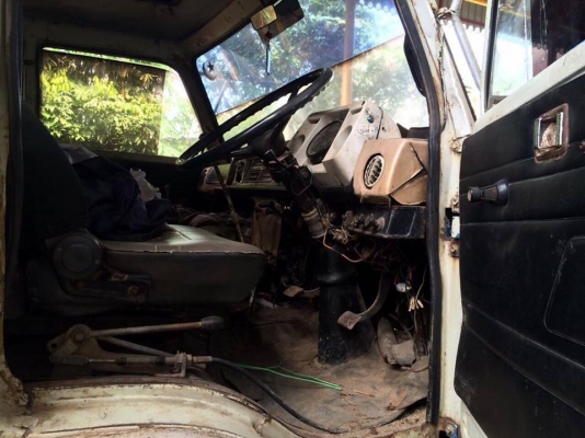 10 ล้อ เพลาเดียว 168 แรง ISUZU หัวเจวางเครื่อง EH700 คัสซี 3087132