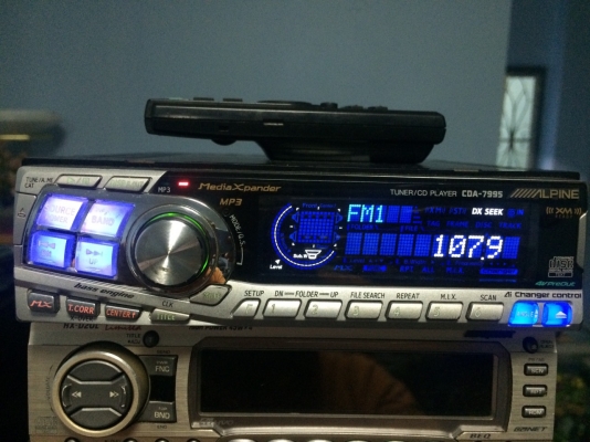 Alpine CDA-7995 รุ่นท็อป ใบ้ ซิ้งดำ 24bit 4V MP3 CD FMคลื่นไทย ครอสโอเวอร์ RCAอลูมิเนียมแบบF1 ลูกเล่นอีกเพียบ พร้อมรีโมท มือ2 อเมริกา Alpine CDA-7995 รุ่นท็อป ใบ้ ซิ้งดำ 24bit 4V MP3 CD FMคลื่นไทย ครอสโอเวอร์ RCAอลูมิเนียมแบบF1 ลูกเล่นอีกเพียบ พร้อมรีโมท มือ2 อเมริกา