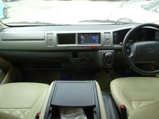 โทร 0922726669 คุณตันหยงค่ะ ขายรถตู้ ดีเซลล์ ปี 2013 แต่งวีไอพี ราคา 1,049,000 บาท