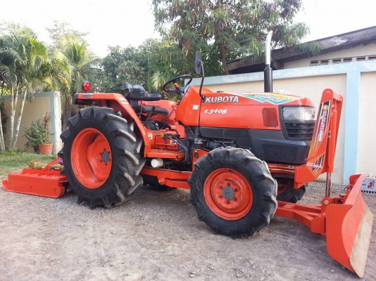คูโบต้า L3408 4 WD 2 เพลาใบมีดดันหน้าช้าง ตัดหญ้าใหม่ 1.1 เมตร..เล่มทะเบียนพร้อม