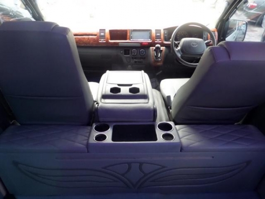 โทร 0922726669 คุณตันหยงตู้เบสออโต้แวน รถตู้ เบนซิน CNG ปี 2010