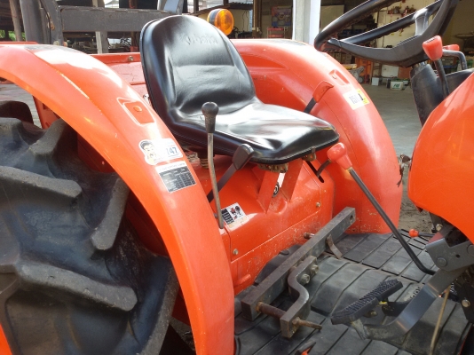 ปัญญาแทรคเตอร์..จัดมาให้ครับ ด่วน!!!คูโบต้า L4708 ใบมีดคานบนพร้อมโรตาลี่RX182F ยางหน้าใหม่1คู่ จัดส่ง อ.ลาดยาว จ.นครสวรรค์