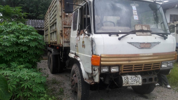 ขายรถบรรทุก 10 ล้อดัมพ์ HINO FM18 เครื่อง HO7C 185 แรงม้า 2 เพลาสโลว์ดึง ราคา 480000