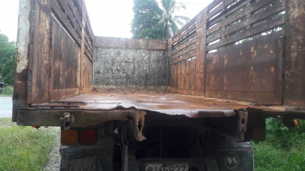 ขายรถบรรทุก 10 ล้อดัมพ์ HINO FM18 เครื่อง HO7C 185 แรงม้า 2 เพลาสโลว์ดึง ราคา 480000