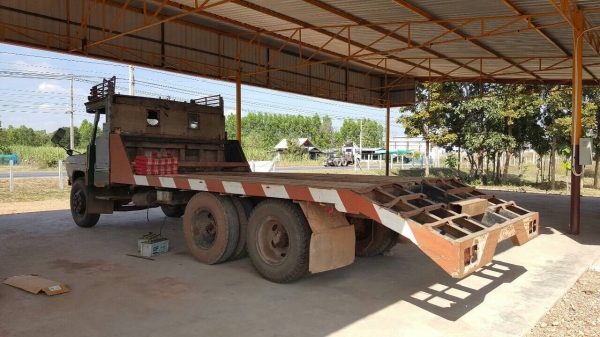 ขายเทนเลอร์ 10 ล้อหัวยาว 2 เพลา ช่วงล่างใหญ่จัมโบ้ เครื่อง HO7C 180 แรงม้า คัสซีสวย สโลว์อินเตอร์ พาวเวอร์ ทะเบียนพร้อมโอนครับ