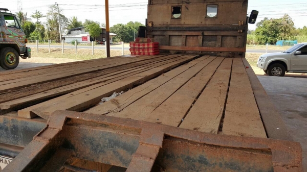 ขายเทนเลอร์ 10 ล้อหัวยาว 2 เพลา ช่วงล่างใหญ่จัมโบ้ เครื่อง HO7C 180 แรงม้า คัสซีสวย สโลว์อินเตอร์ พาวเวอร์ ทะเบียนพร้อมโอนครับ