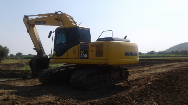 ต้องการขายรถแมคโค KOMATSU PC200-7 รถเจ้าของขายเอง