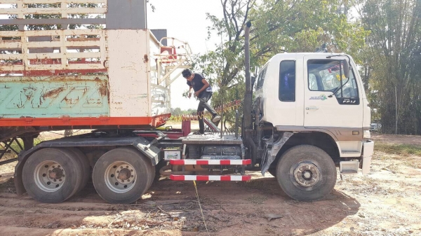 ขายหัวลาก HINO FM2K เครื่อง K13D 260 แรงม้า รถใช้งานอยู่ ทะเบียนพร้อมโอน