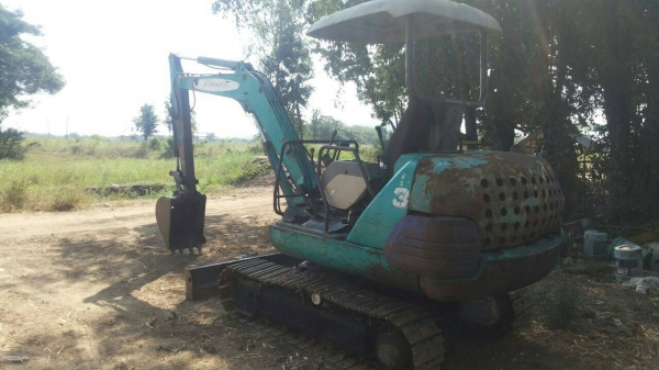 ขายรถแบคโฮ KOMATSU PC30-7 ปั๊มนิ้ว ราคา 270000