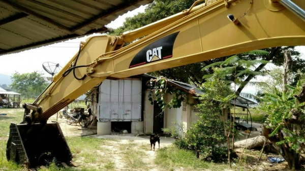 ขายรถแบคโฮ CAT 325L V2 เอกสารอินวอย ราคา 900000