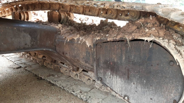 ขายรถแบคโฮ KOMATSU PC200-3 ราคา 400000