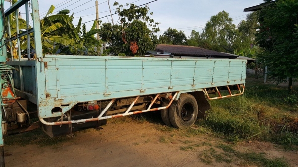 ขาย6ล้อร็อคกี้ 205เทอร์โบว์อินเตอร์ เครื่อง3ตัน4ปอก ขาตึก เครนเร็ว แชชซีสวย แอร์ เพาเวอร์ เบรคแห้งทิ๊ฟฟี่เอกสารเล่มทะเบียนพร้อมโอน ยาง8.25R16