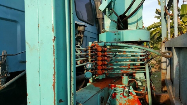 ขาย6ล้อร็อคกี้ 205เทอร์โบว์อินเตอร์ เครื่อง3ตัน4ปอก ขาตึก เครนเร็ว แชชซีสวย แอร์ เพาเวอร์ เบรคแห้งทิ๊ฟฟี่เอกสารเล่มทะเบียนพร้อมโอน ยาง8.25R16