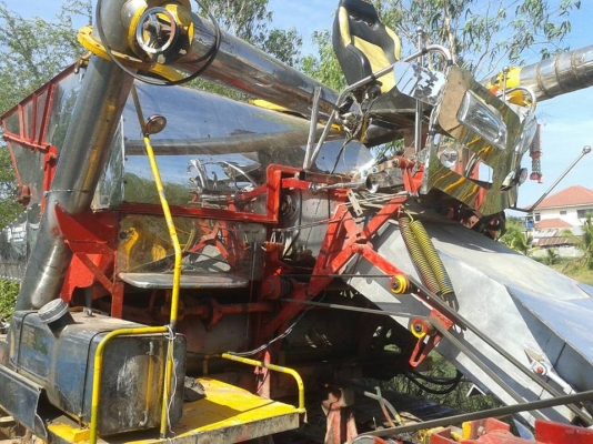 ขายรถเกี่ยวข้าว ปานเจริญการช่าง เครื่องhino jo8c 240แรงเทอร์โบว์ ปั๊มอีตัน ตัวเดิน12 มอเตอร์ตรง เครื่องฟิตใหม่พร้อมลงงาน ขายรถเกี่ยวข้าว ปานเจริญการช่าง เครื่องhino jo8c 240แรงเทอร์โบว์ ปั๊มอีตัน ตัวเดิน12 มอเตอร์ตรง เครื่องฟิตใหม่พร้อมลงงาน