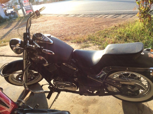 ขายKawasaki Vulcan800 รถปี2000 อินวอย+สรรพสามิตแท้100\% สีดำด้าน ราคา175,500บาท  สนใจติดต่อโทร : 083-7545417 ปอ. ID Line : guojeng_por (ยินดีพูดคุยกับทุกท่านครับ)