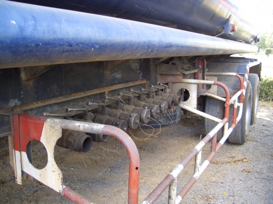 ขายหางน้ำมัน 32,000 ลิตร สภาพใช้งานได้ สนใจติดต่อ 081-7175117 คุณแจ๊ค