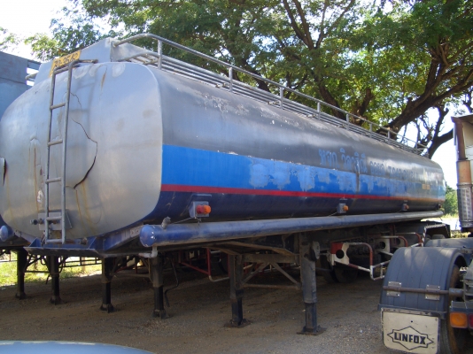 ขายหางน้ำมัน 32,000 ลิตร สภาพใช้งานได้ สนใจติดต่อ 081-7175117 คุณแจ๊ค