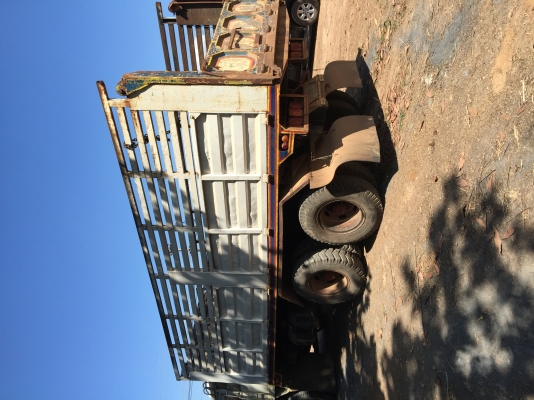 ขาย Hino F-17. 2เพลาดั้ม. เครื่อง195แรง. ยางเตม10เส้น. หัวบางเดิม