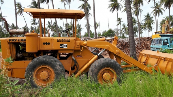 ขายรถตักล้อยาง KOMATSU JH60 เลี้ยวเอวอ่อน ราคา 350000