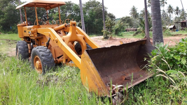 ขายรถตักล้อยาง KOMATSU JH60 เลี้ยวเอวอ่อน ราคา 350000