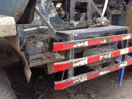 ขายเหมา หรือ แยก รถโม่ปูน 6 คิว HinoและNissan