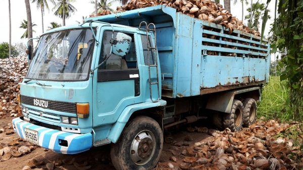 ขายรถบรรทุก 10 ล้อดัมพ์ ISUZU JUMBO  หัวร็อคกี้ เครื่อง 275 แรงม้ายังไม่ลงเล่ม 2 เพลา ราคา 500000