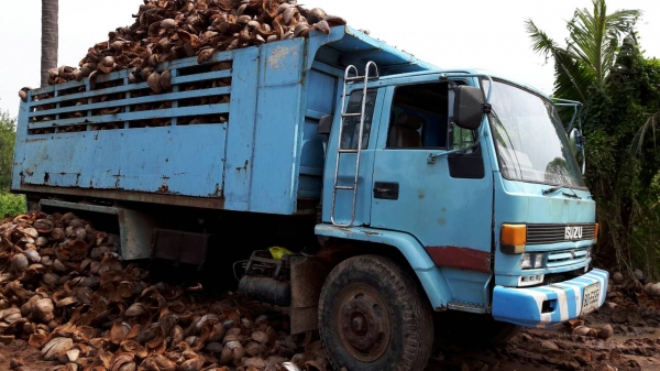 ขายรถบรรทุก 10 ล้อดัมพ์ ISUZU JUMBO  หัวร็อคกี้ เครื่อง 275 แรงม้ายังไม่ลงเล่ม 2 เพลา ราคา 500000