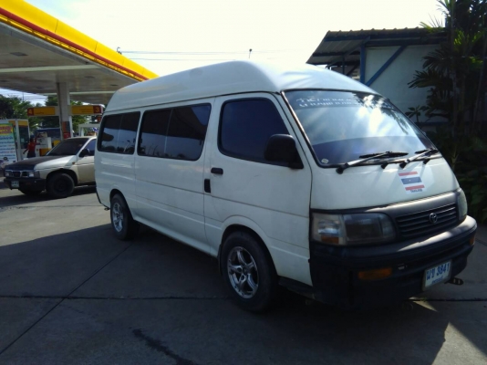 ขายรถตู้ ปรับราคา 105,000 บาท TOYOTA HIACE ปี 2001 เกียร์ออโต้ หลังคาสูง เครื่อง 2J 3.0 แอร์พอได้ ไม่เย็นมาก (แจ้งเครื่อง และแก๊สลงเล่มแล้ว) เครื่องดี ช่วงล่างดี,สภาพภายนอกใช้ได้ มีเบาะคู่หน้าขาด,รอเล่มจากบริษัทประมาณ 1 อาทิตย์