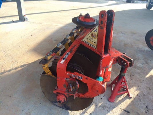 ขายผานพรวน6ใบ 22 สภาพพร้อมใช้ไม่มีรอยเชื่อมรอยหัก  ใบเต็มลูกปืนแน่นๆรับประกันไม่มีผิดหวัง