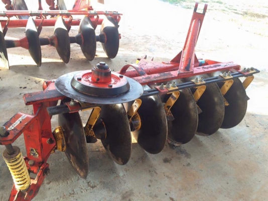 ขายผานพรวน6ใบ 22 สภาพพร้อมใช้ไม่มีรอยเชื่อมรอยหัก  ใบเต็มลูกปืนแน่นๆรับประกันไม่มีผิดหวัง