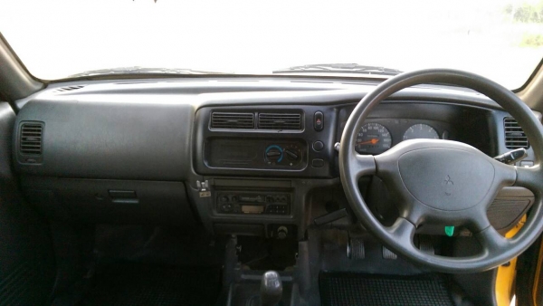 กระบะมิตซู 4ประตู สตาด้า L200 กระบะมิตซู 4ประตู สตาด้า L200