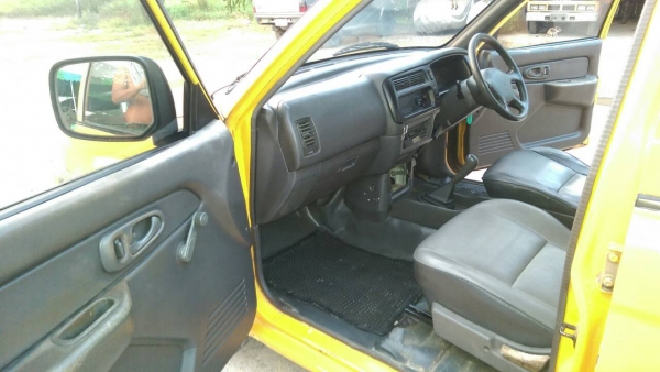 กระบะมิตซู 4ประตู สตาด้า L200 กระบะมิตซู 4ประตู สตาด้า L200