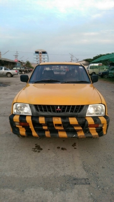 กระบะมิตซู 4ประตู สตาด้า L200