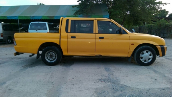 กระบะมิตซู 4ประตู สตาด้า L200 กระบะมิตซู 4ประตู สตาด้า L200