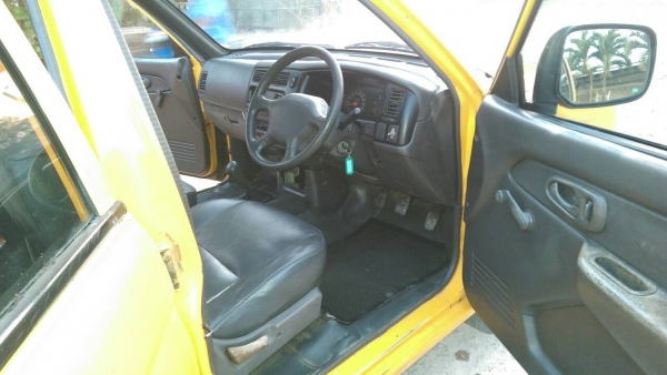 กระบะมิตซู 4ประตู สตาด้า L200 กระบะมิตซู 4ประตู สตาด้า L200