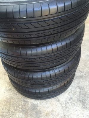 ขายล้อกระทะแจ๊สขอบ15ถอดป้ายแดง  ยางyokohamaปี15 175/65/15 ตุ้มหน้ายางอยุ่